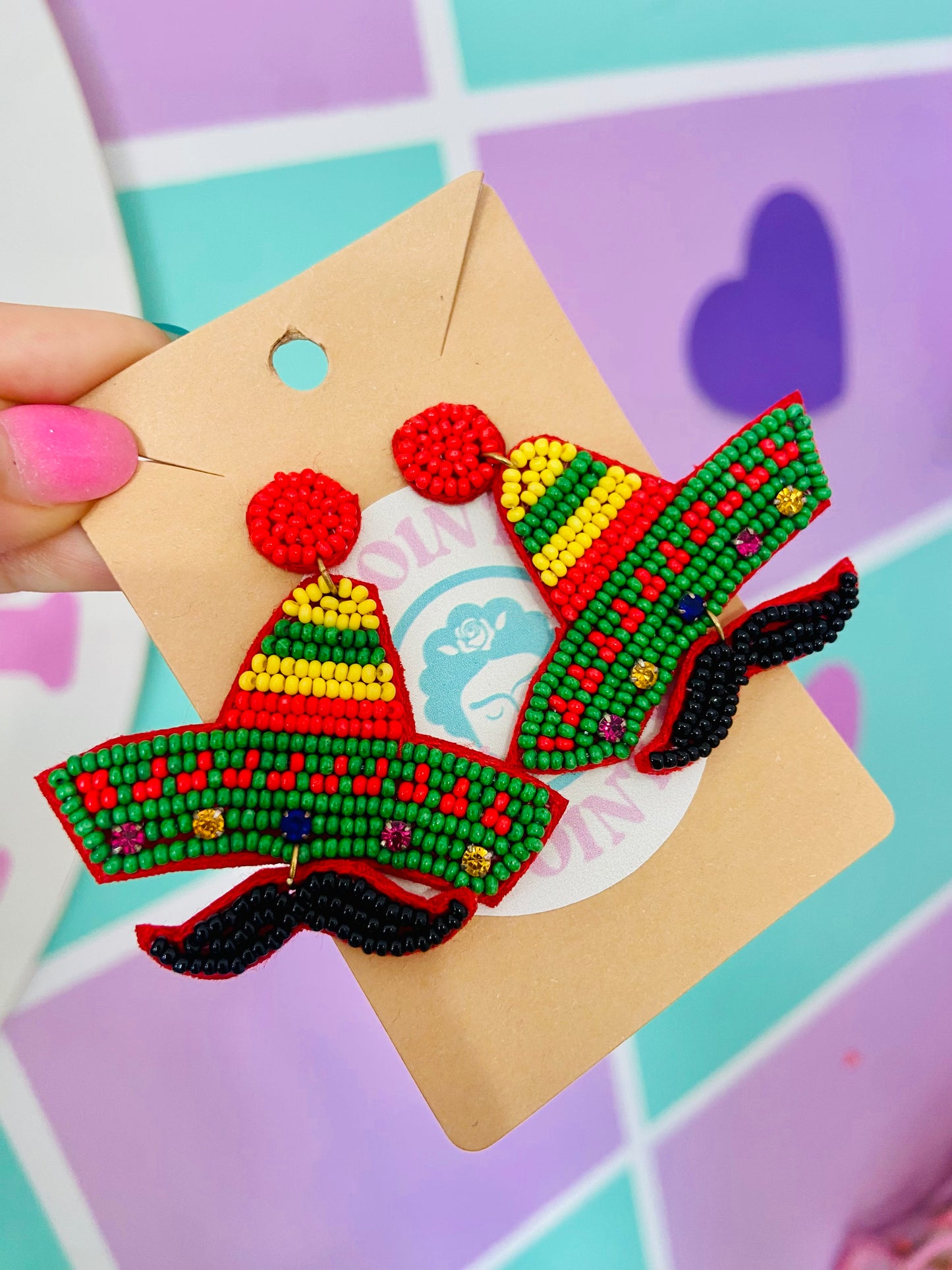 ARETES MUSTACHE