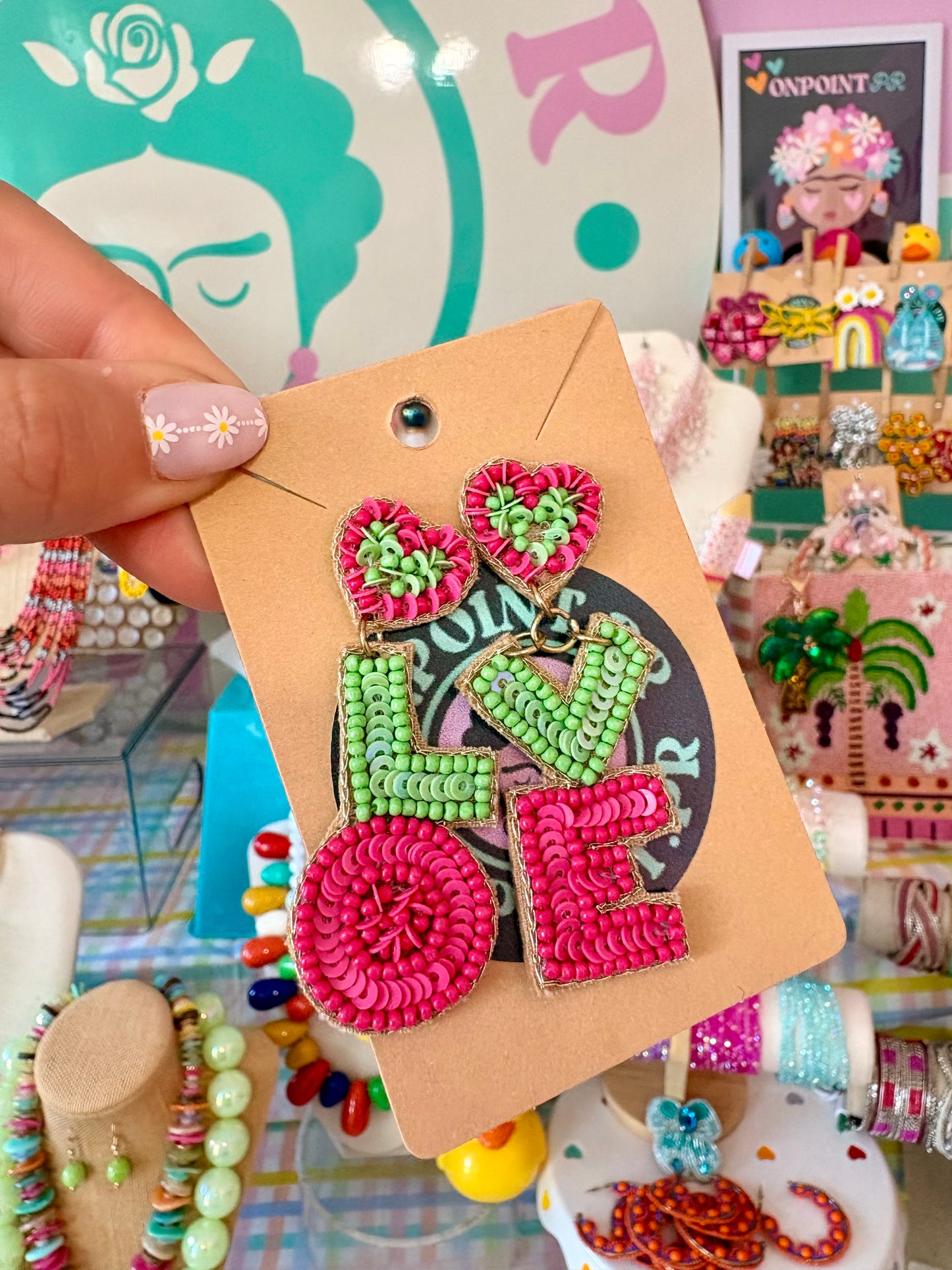 ARETES LOVE 💗