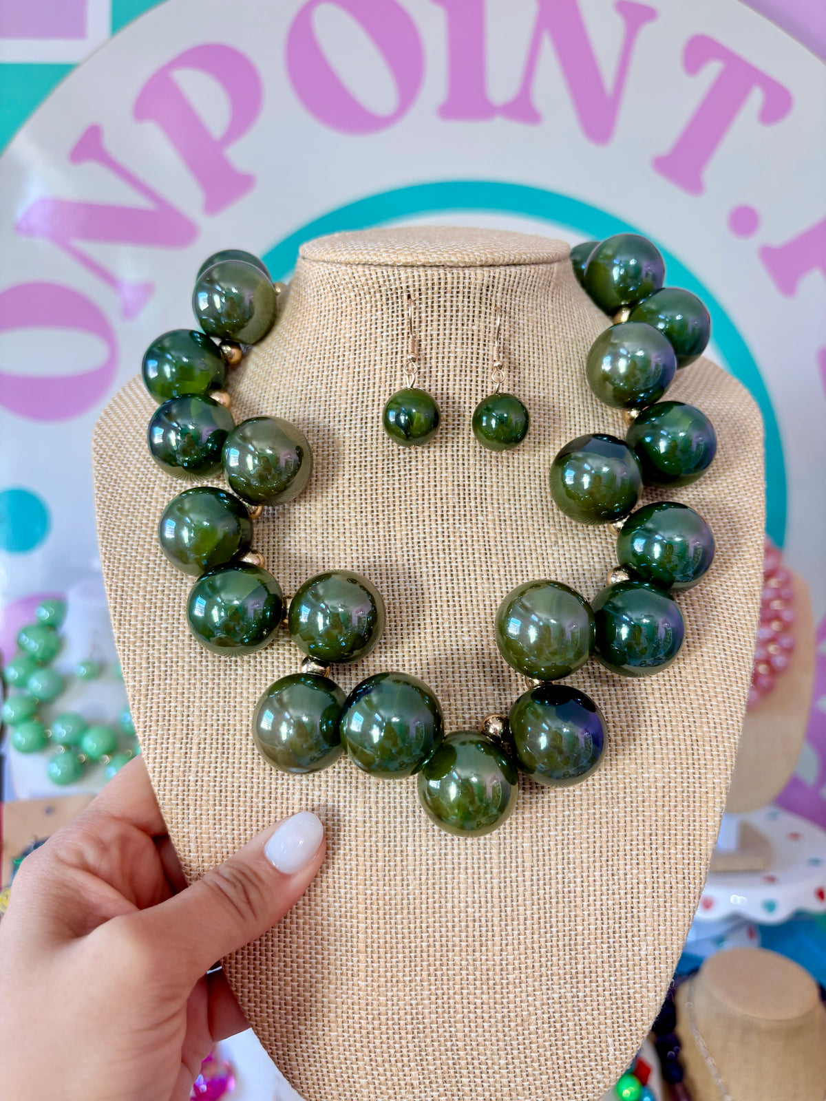 SET ARETES Y COLLAR BUBBLES VERDE OLIVO