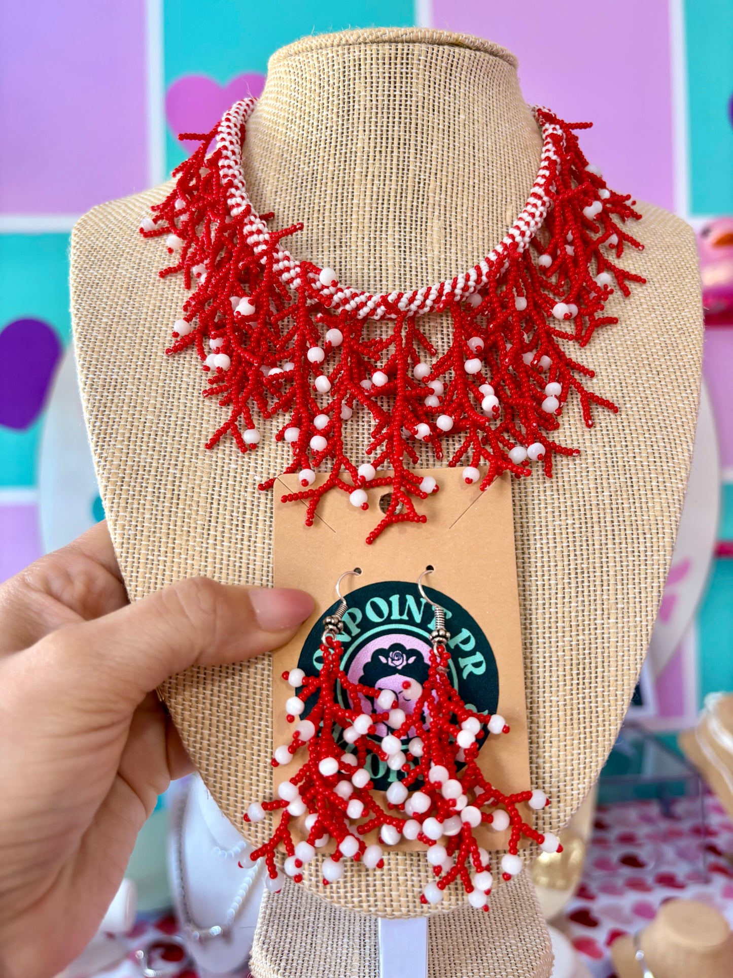 SET DE COLLAR Y ARETES EN BEADS