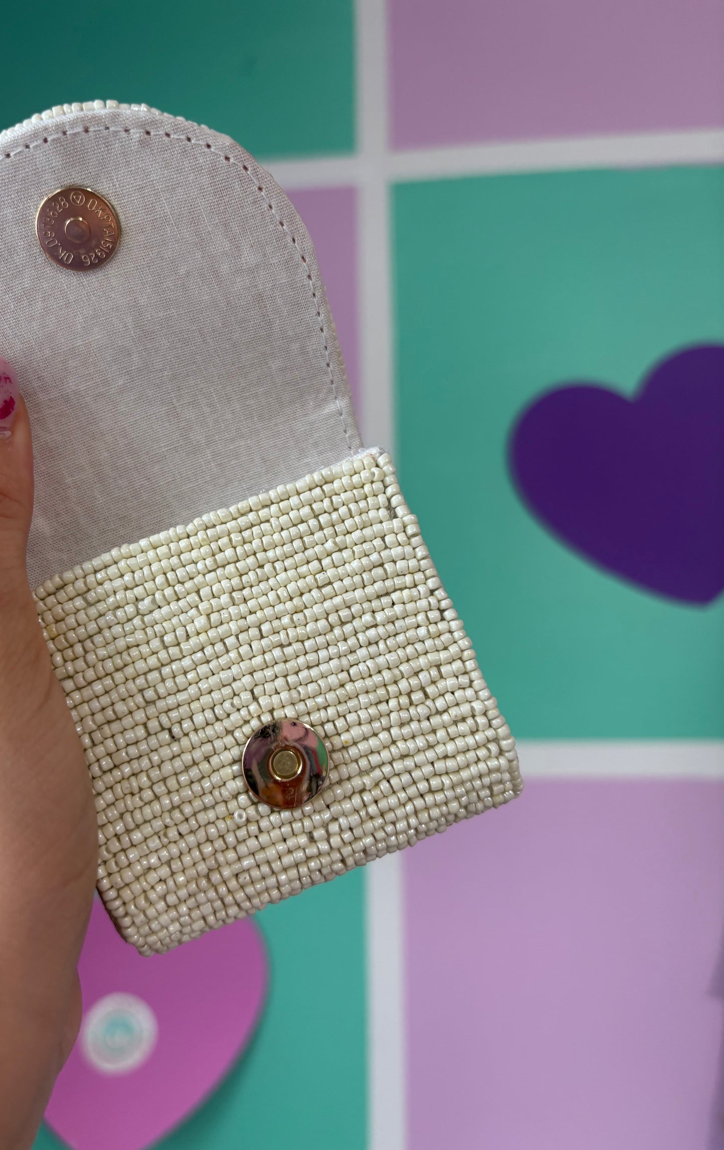 AIRPODS CASES LLAVERO/ BAG CHARM 🇮🇳 🍓