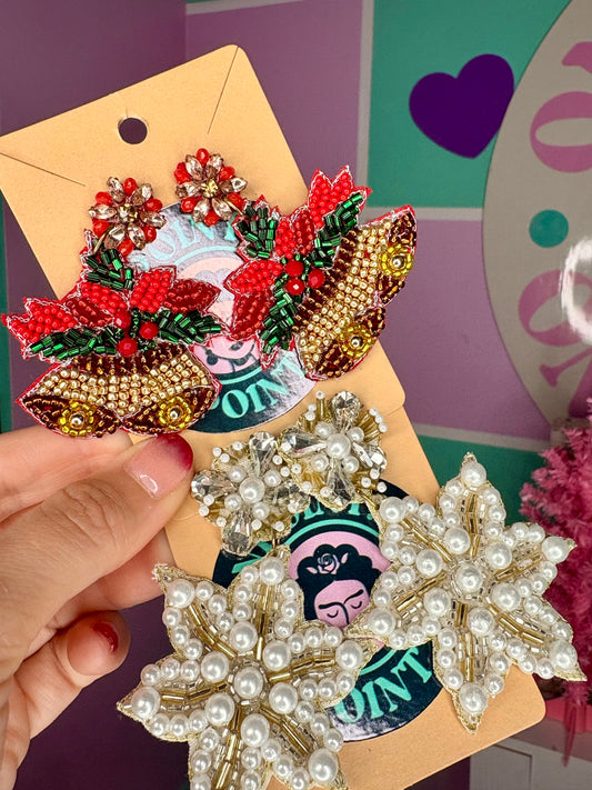 ARETES XMAS BEADED