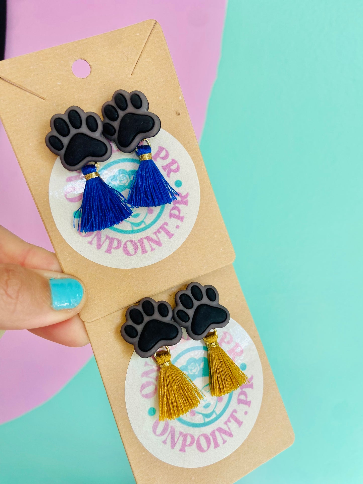 ARETES 🐾 PAWS