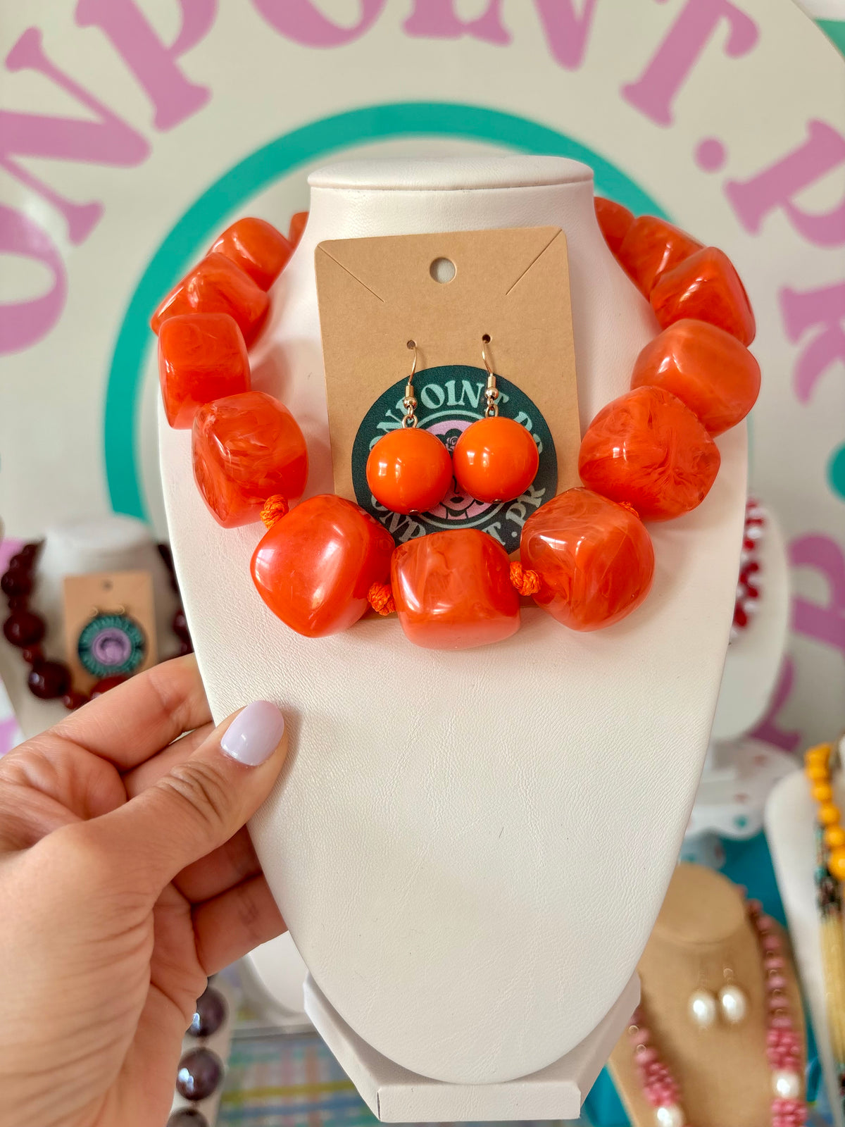 SET ARETES Y COLLAR NARANJA
