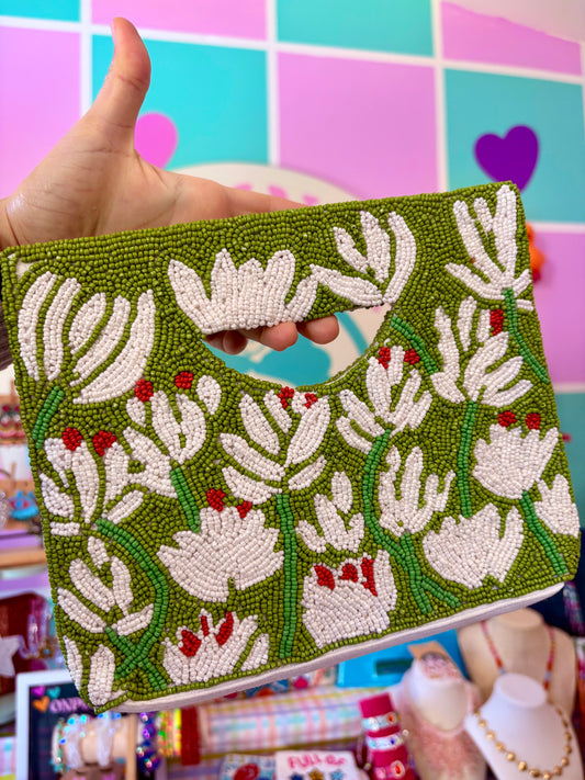 CARTERA DE MANO EN BEADS