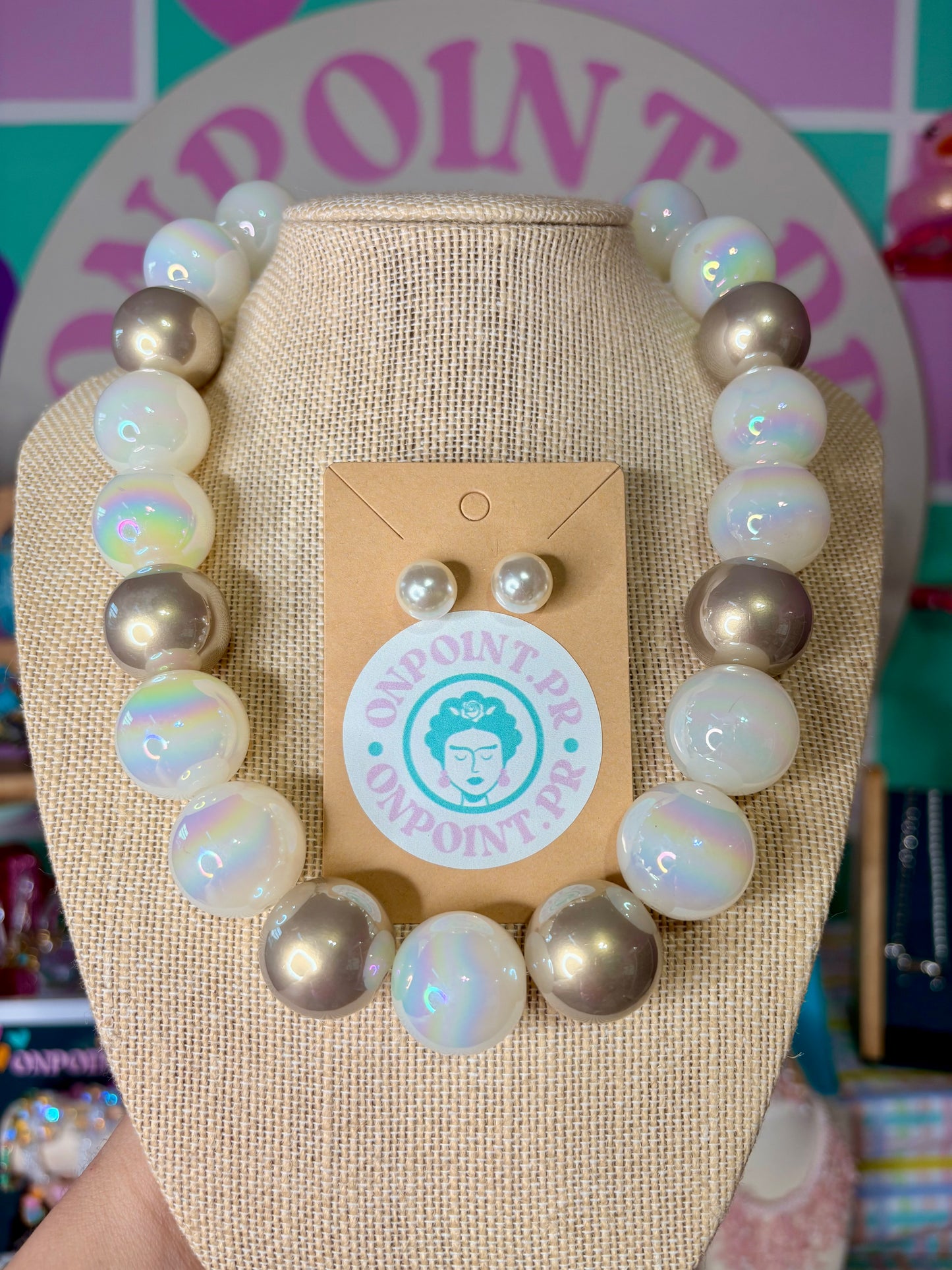 COLLAR Y ARETES BUBBLES 🫧 BLANCO Y SILVER