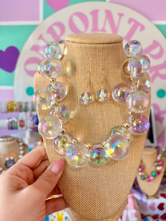 SET BUBBLES 🫧 CLEAR ARETES Y COLLAR