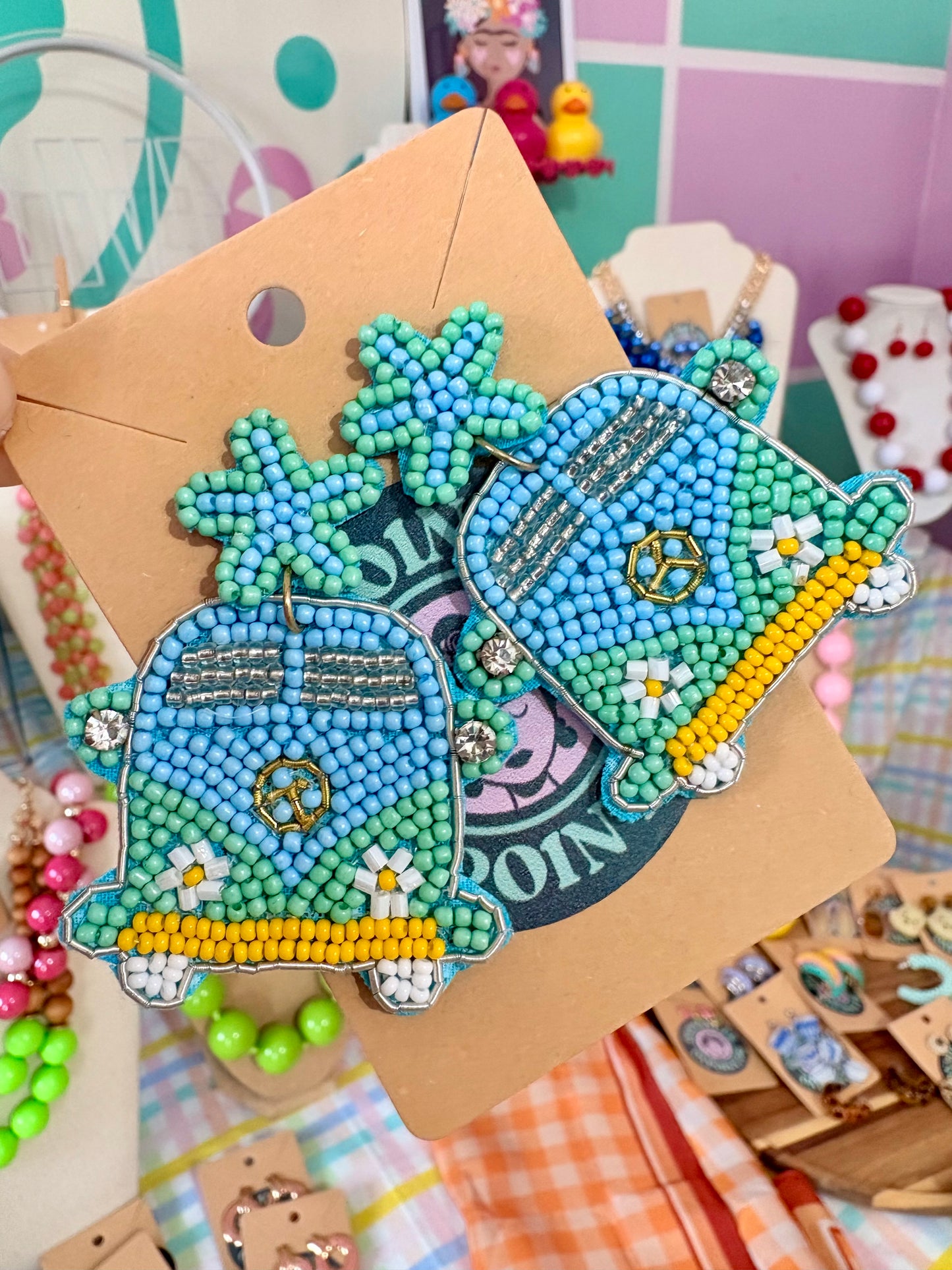 ARETES HIPPIE VIBES