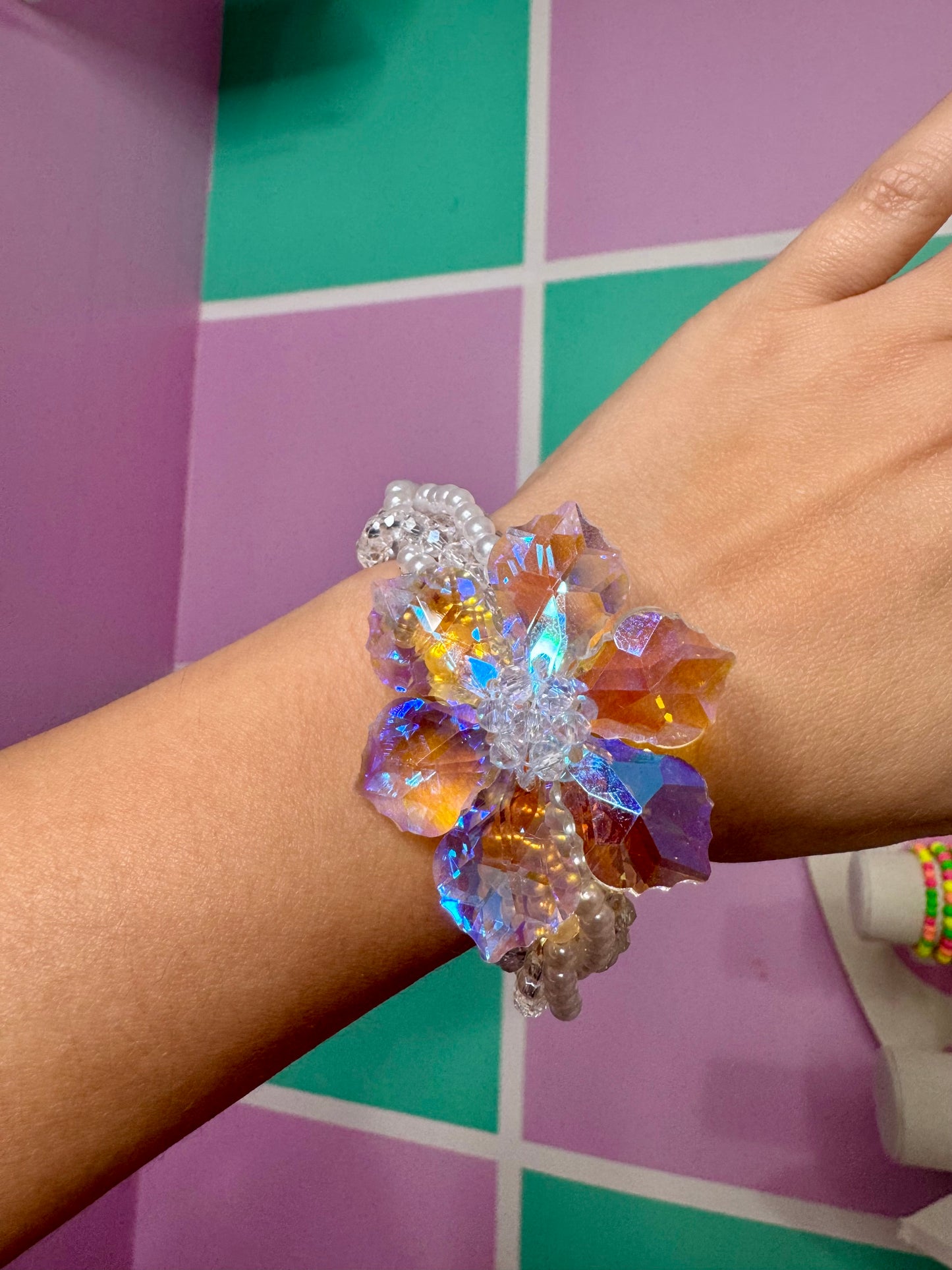 PULSERA ELÁSTICA CON FLOR TORNASOL