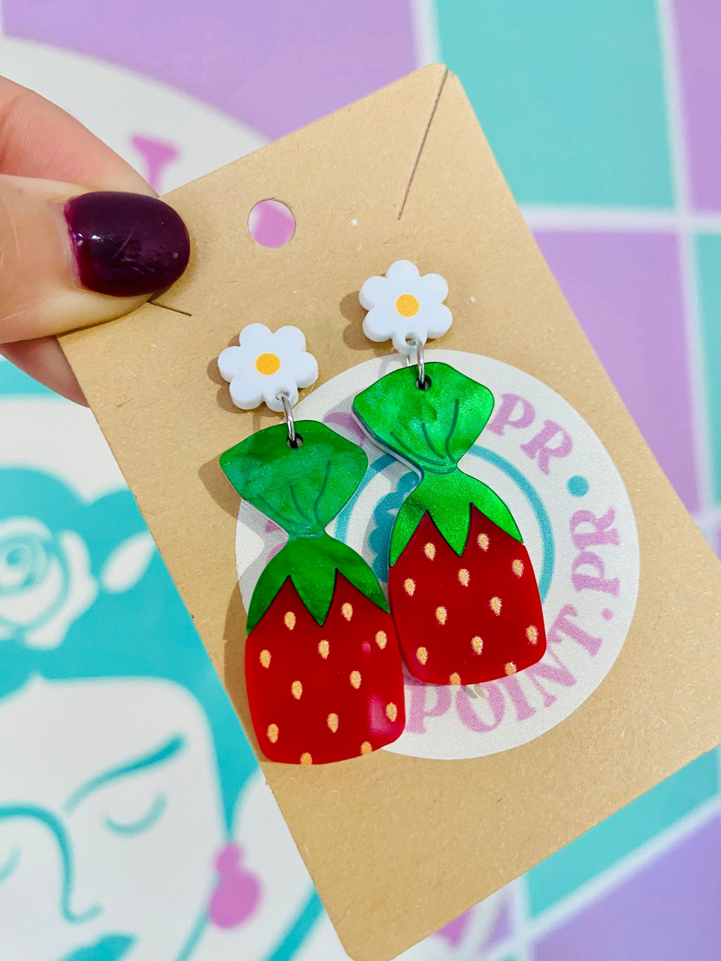 ARETES STRAWBERRY CANDY