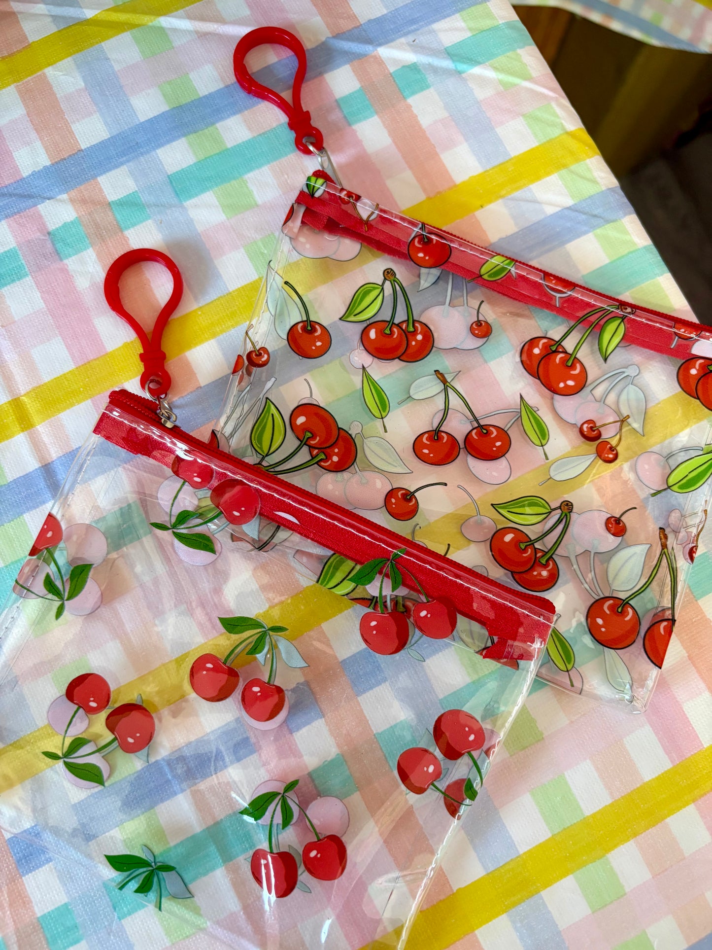 MONEDERO BAG CHARM CHERRY 🍒